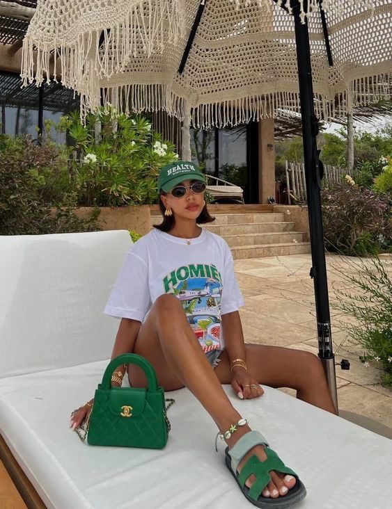 How to Dress for a Tropical Vacation Simple Outfit Ideas tropical vaction outfit ideasimg 4842